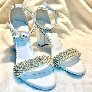 Wedding Shoes Block Heel EU 39 Magosisters Sandals White Pearls Silver Beads